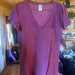 PINK Victorias Secret V Neck TShirt daze XS
